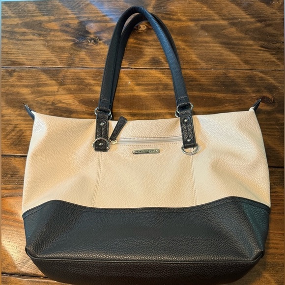 Stone Mountain Tote Purse Leather Black Bone - Picture 1 of 8